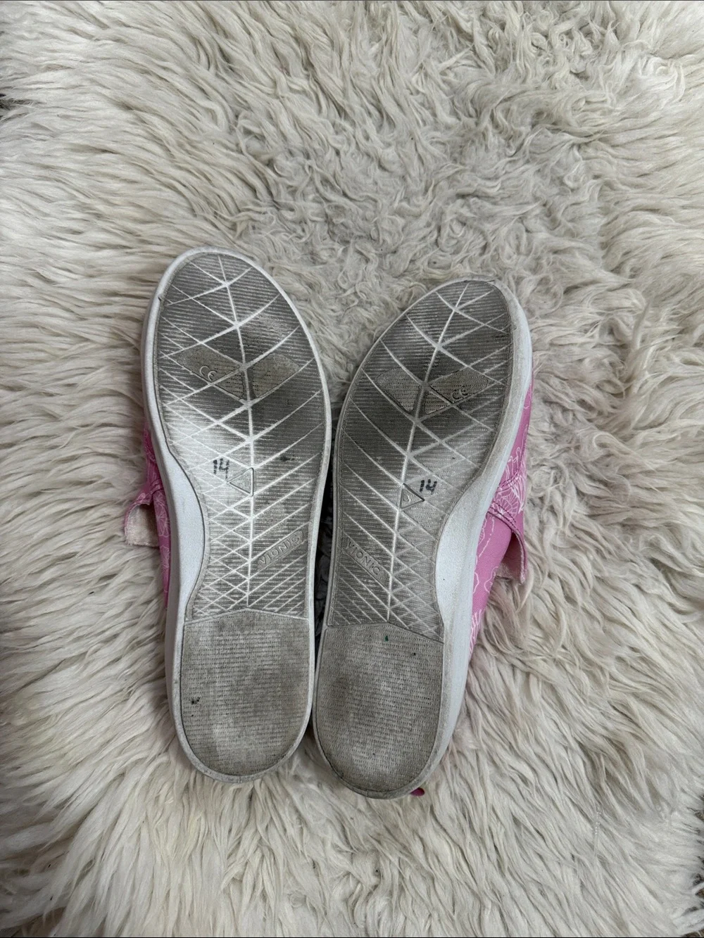 WOMENS VIONIC VENICE MALIBU SLIP-ON CANVAS SNEAKER - PROTEUS JELLYFISH - PINK 10
